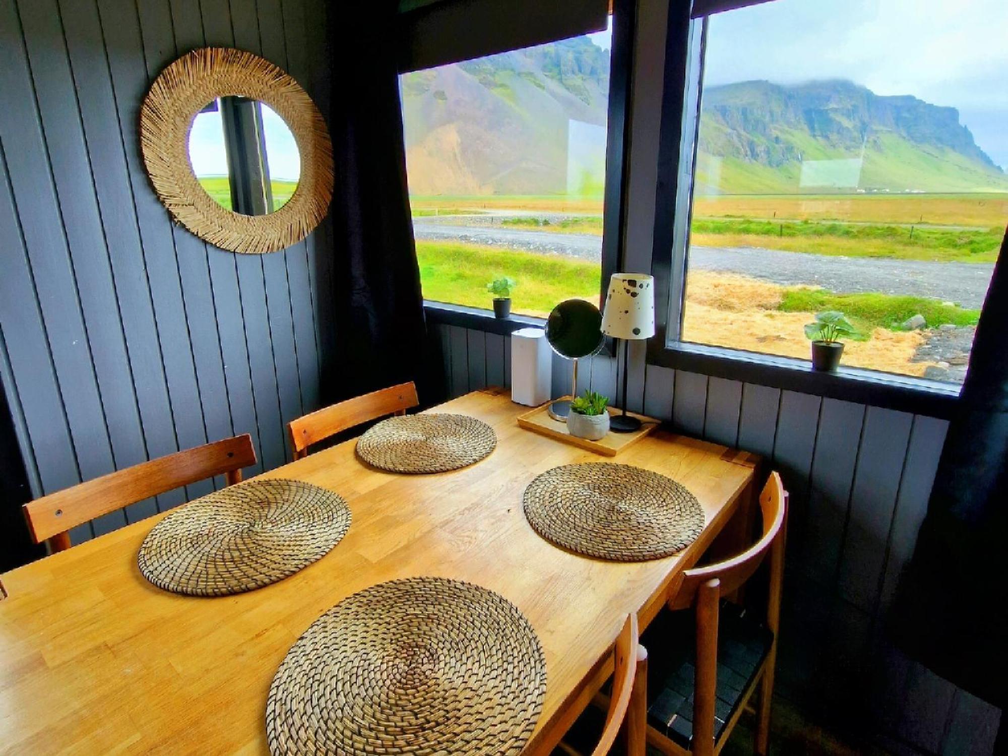 Green Farm Stay With Private Hot Tub ハヴォルスヴォルール エクステリア 写真